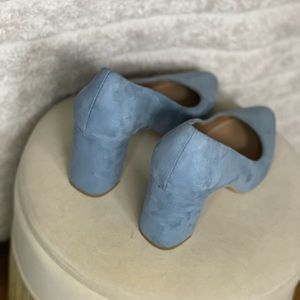 Blue Heels